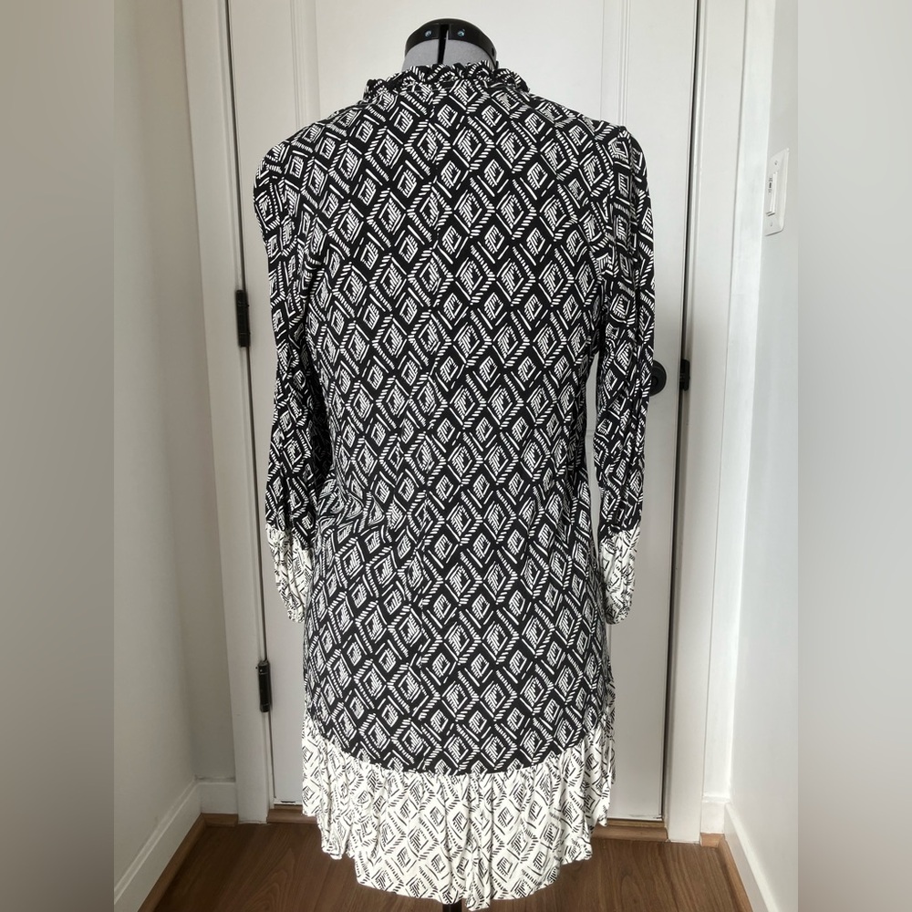 Zara Monochrome Diamond Pattern Tunic - Picture 3 of 4